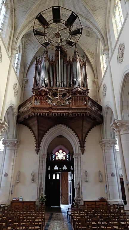 Église Saint-Rémi de Château-Gontier - Photo 4