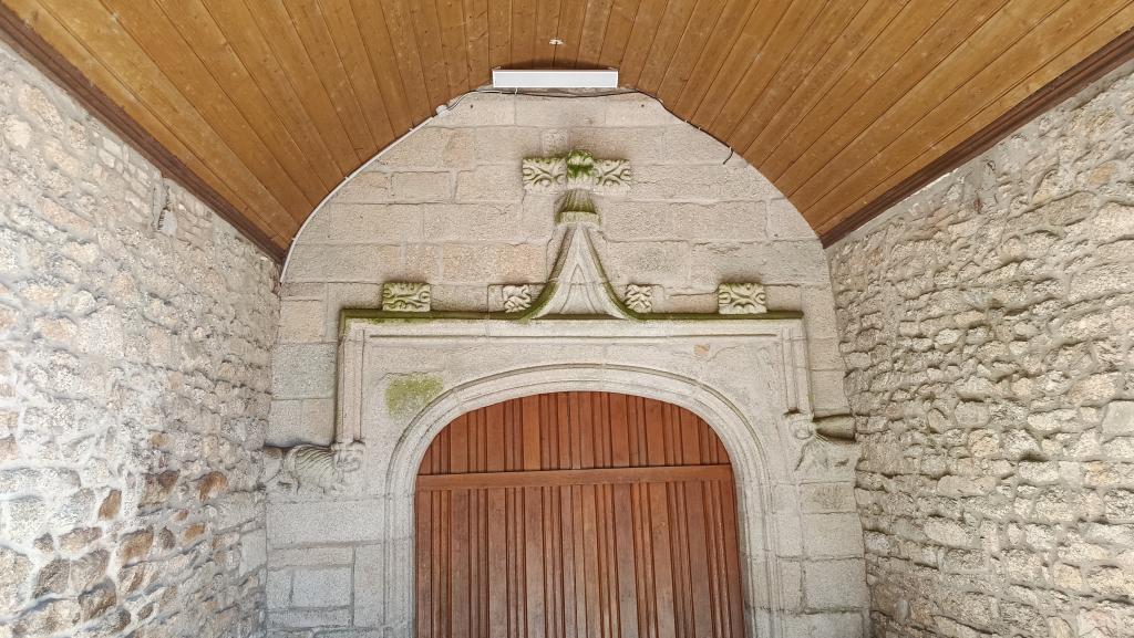 Église Saint-Pierre de Trédaniel - Photo 5
