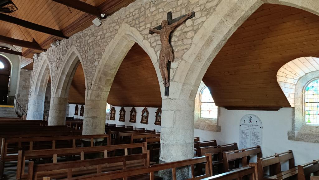Église Saint-Pierre de Trédaniel - Photo 7