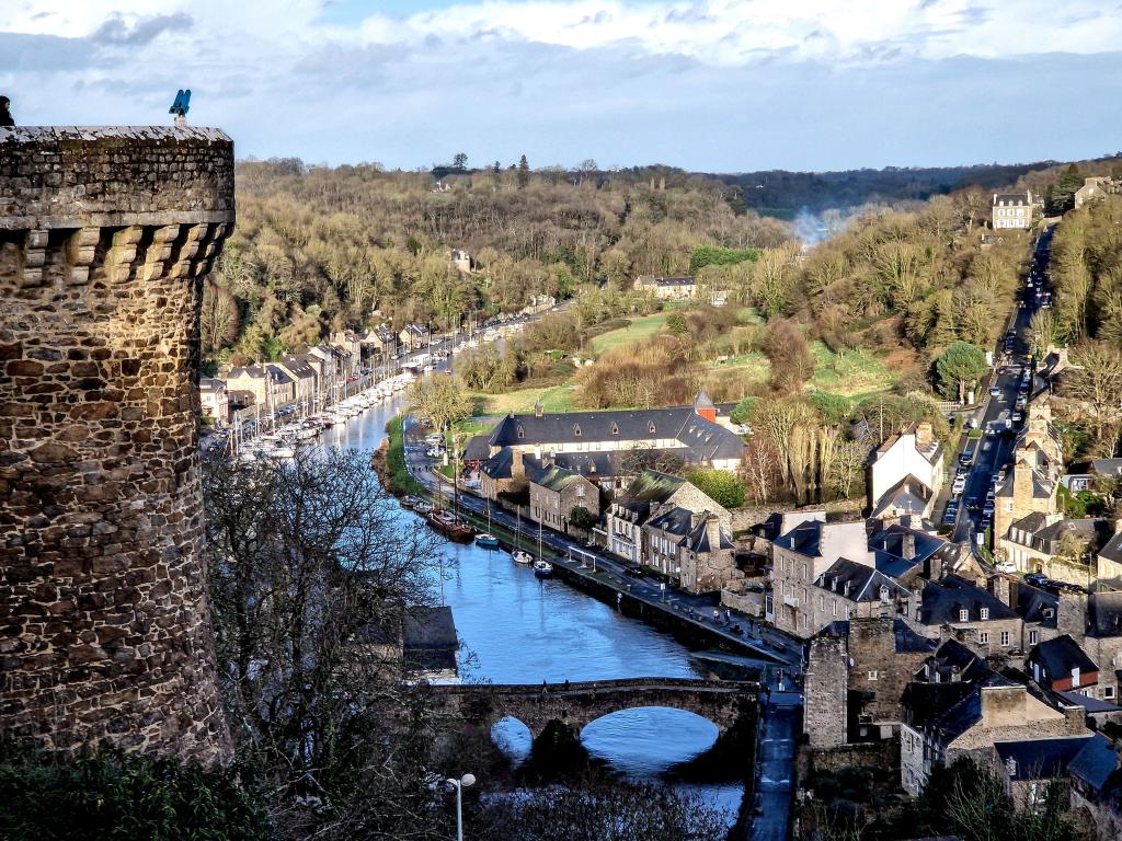 Dinan