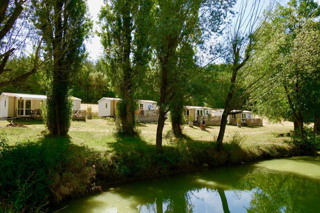 Camping du Lac de Néguenou
