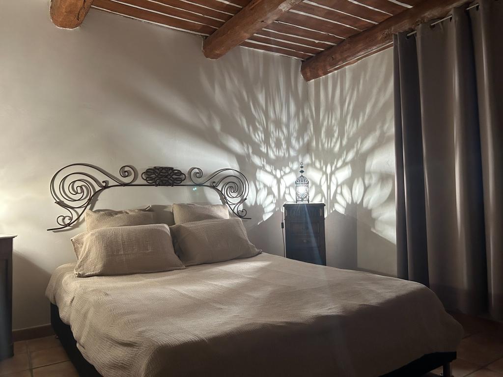 Camping Les Framboiseilles - White Rock