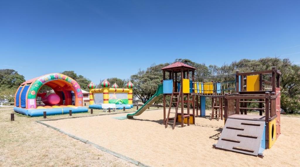 Camping LES FLOTS-ATLANTIQUE Villages**