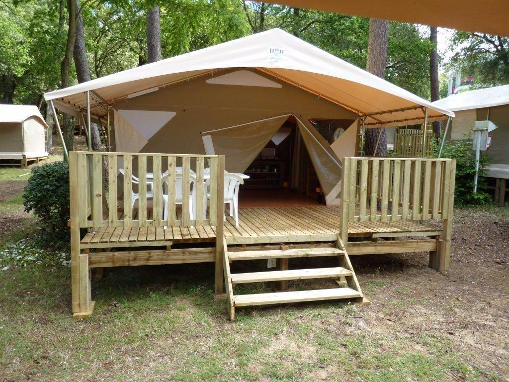 Camping LES FLOTS-ATLANTIQUE Villages**