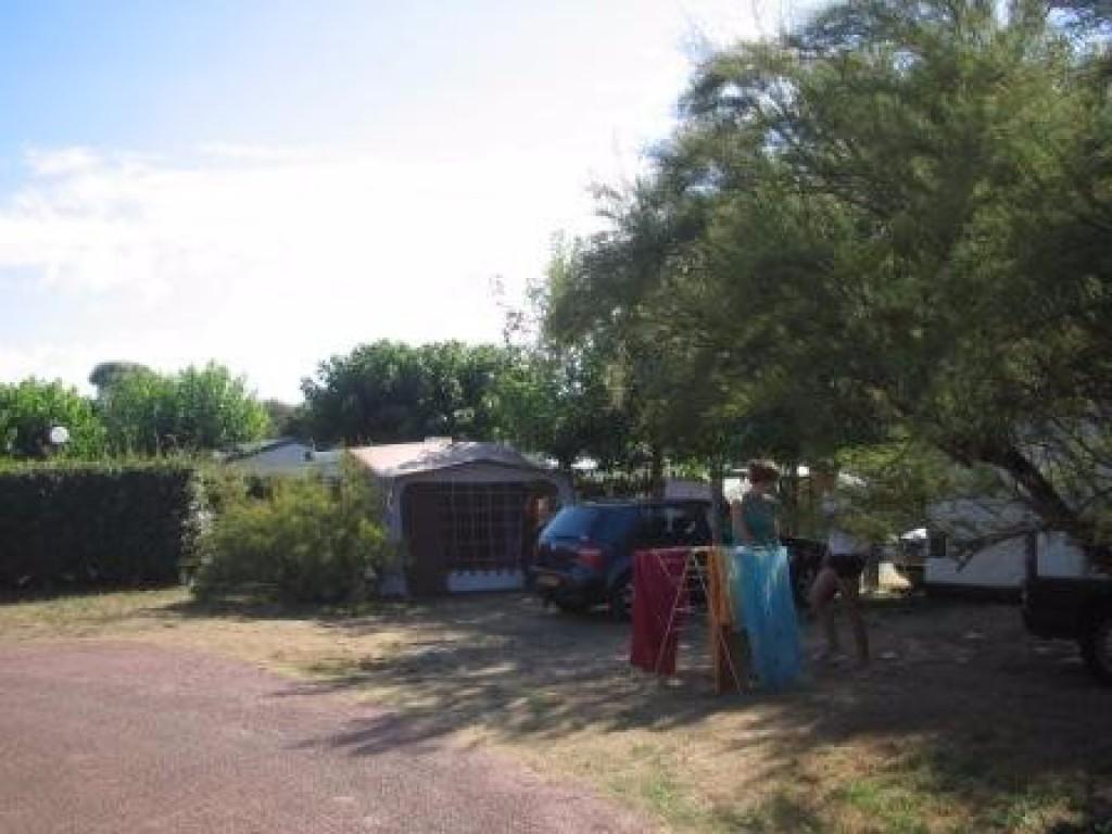 Camping LES FLOTS-ATLANTIQUE Villages**