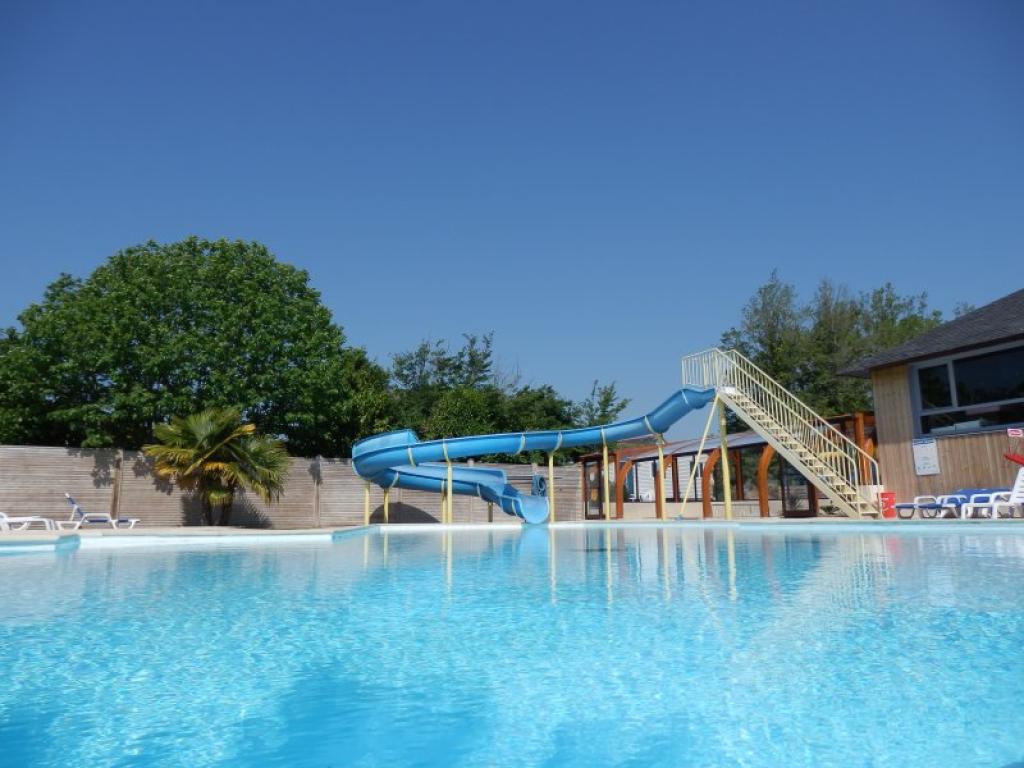 CAMPING LA ROCHE PERCEE