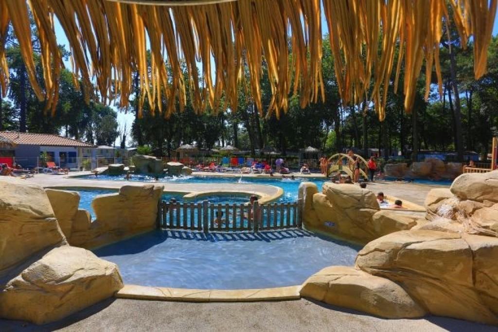 Camping Les Rochelets