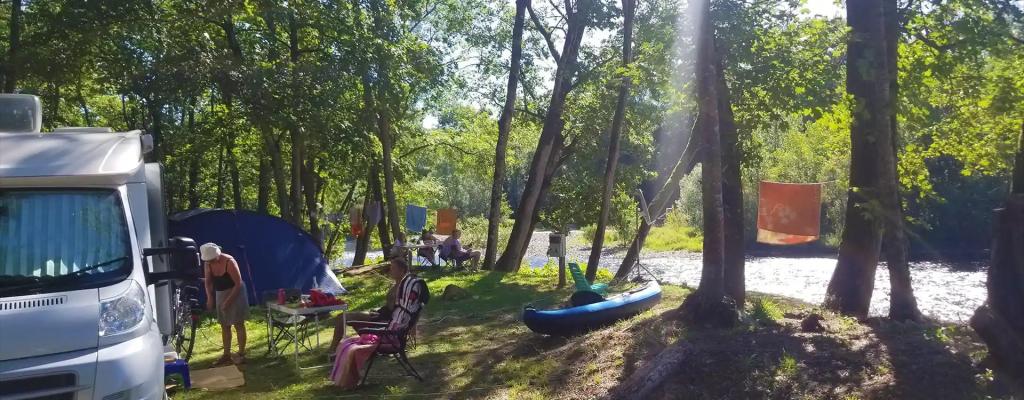 Camping Les Chalets sur La Dordogne