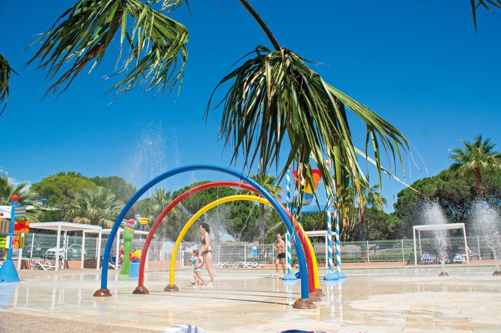 Camping Montana Parc Oasis Village