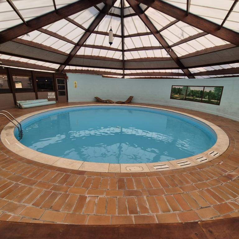 Camping Creuse Nature Naturiste****